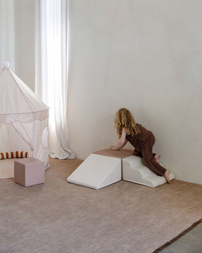 #color_ecru-posie-fawn-stripe