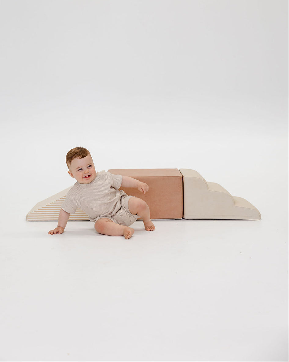 #color_ecru-posie-fawn-stripe